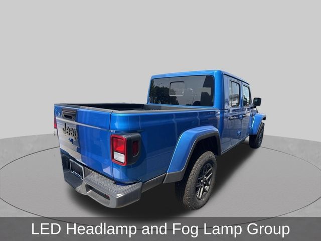 Used 2026 Jeep Gladiator Sport AWD/4WD image 4