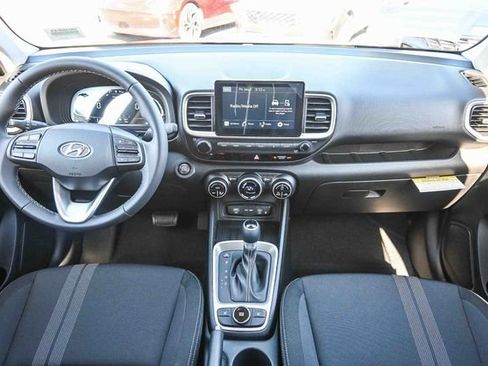 New 2026 Hyundai Venue SEL image 18