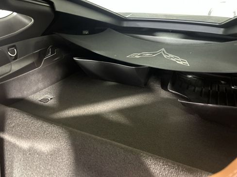 Used 2014 Chevrolet Corvette Z51 w/ 3LT Preferred Equipment Group image 24