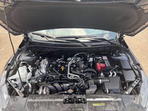 Used 2025 Nissan Altima 2.5 SV FWD image 32