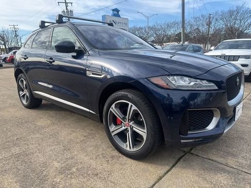 Used 2017 Jaguar F-PACE S image 3