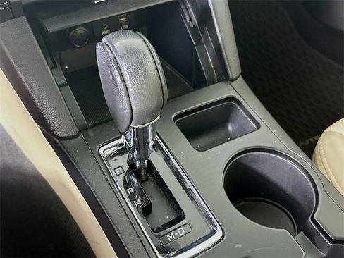 Used 2018 Subaru Outback 2.5i Limited image 22