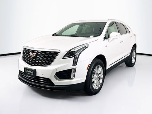 Used 2025 Cadillac XT5 Luxury FWD image 3