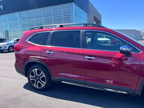 Used 2023 Subaru Ascent Touring AWD/4WD image 3
