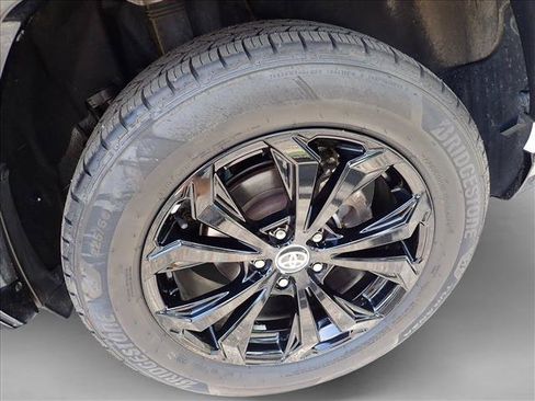 Used 2022 Toyota RAV4 SE w/ Convenience Package AWD/4WD image 7