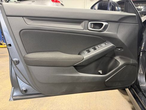 Used 2025 Honda Civic Sport image 18