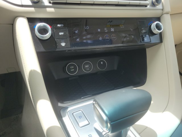 Certified 2026 Genesis G70 2.5T Prestige RWD image 27