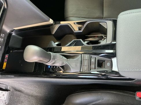 Used 2025 Toyota Camry XSE FWD image 15