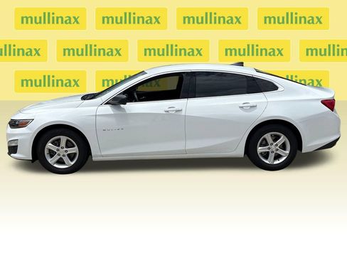 Used 2023 Chevrolet Malibu LS FWD image 10