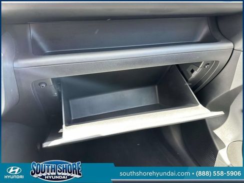 Certified 2024 Hyundai Kona Limited AWD/4WD image 39