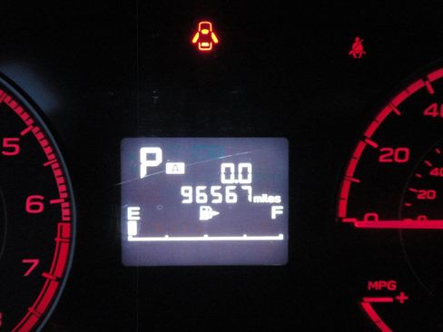 Used 2017 Subaru Impreza 2.0i Premium image 14