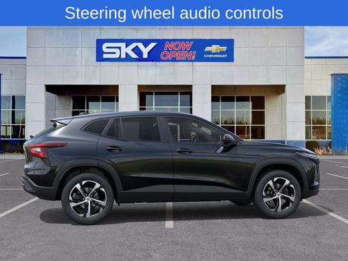 New 2026 Chevrolet Trax RS image 5