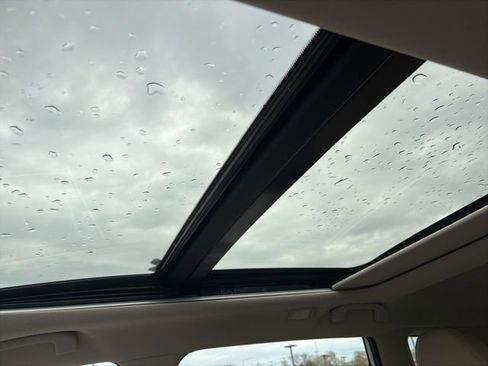 Used 2015 Nissan Rogue SL w/ SL Premium Package image 30