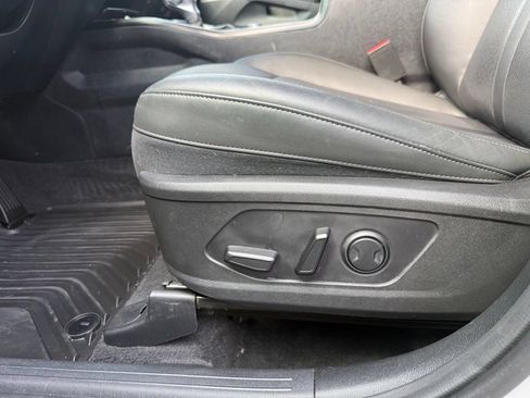 Used 2023 Kia Sorento S AWD/4WD image 15