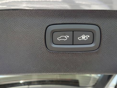 New 2026 Volvo XC90 B6 Plus w/ Protection Package image 32