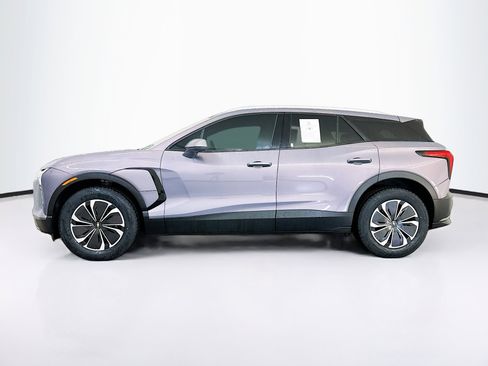 Used 2024 Chevrolet Blazer EV LT AWD/4WD image 4
