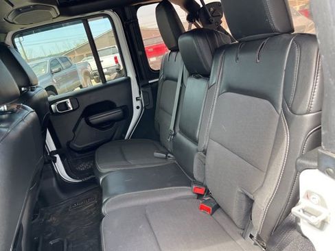 Used 2020 Jeep Wrangler Unlimited Sport image 10