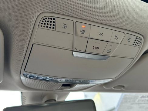 Used 2019 Mercedes-Benz C 300 Sedan image 36