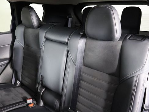 Used 2024 Mitsubishi Outlander SE image 35