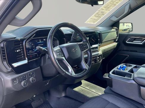 Used 2022 Chevrolet Silverado 1500 RST AWD/4WD image 19