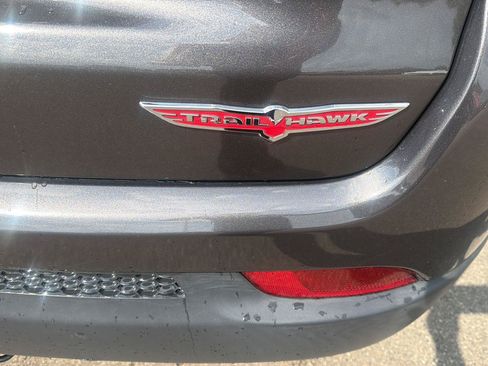Used 2019 Jeep Compass Trailhawk AWD/4WD image 8