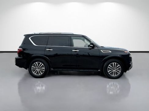 Used 2024 Nissan Armada SL AWD/4WD image 2