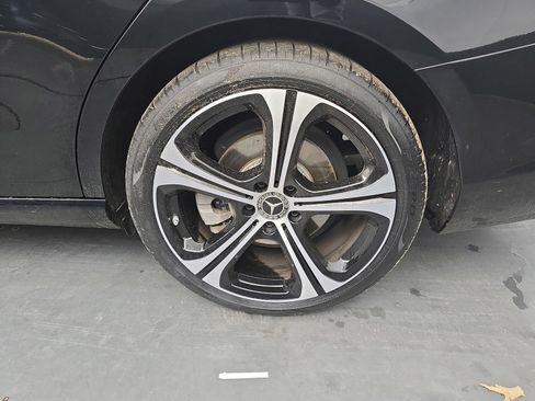 Used 2025 Mercedes-Benz C 300 Sedan image 14