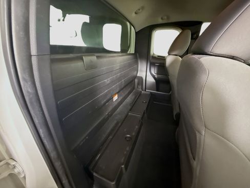 Used 2022 Toyota Tacoma SR image 26