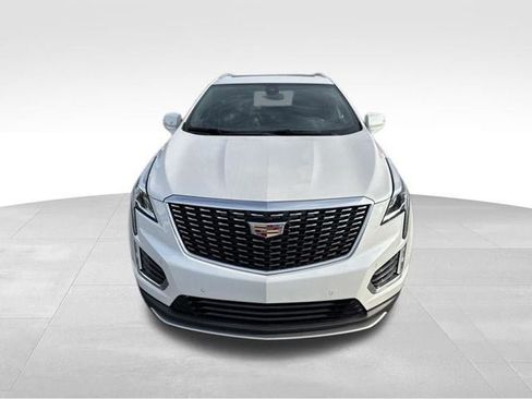 Certified 2024 Cadillac XT5 Premium Luxury FWD image 2