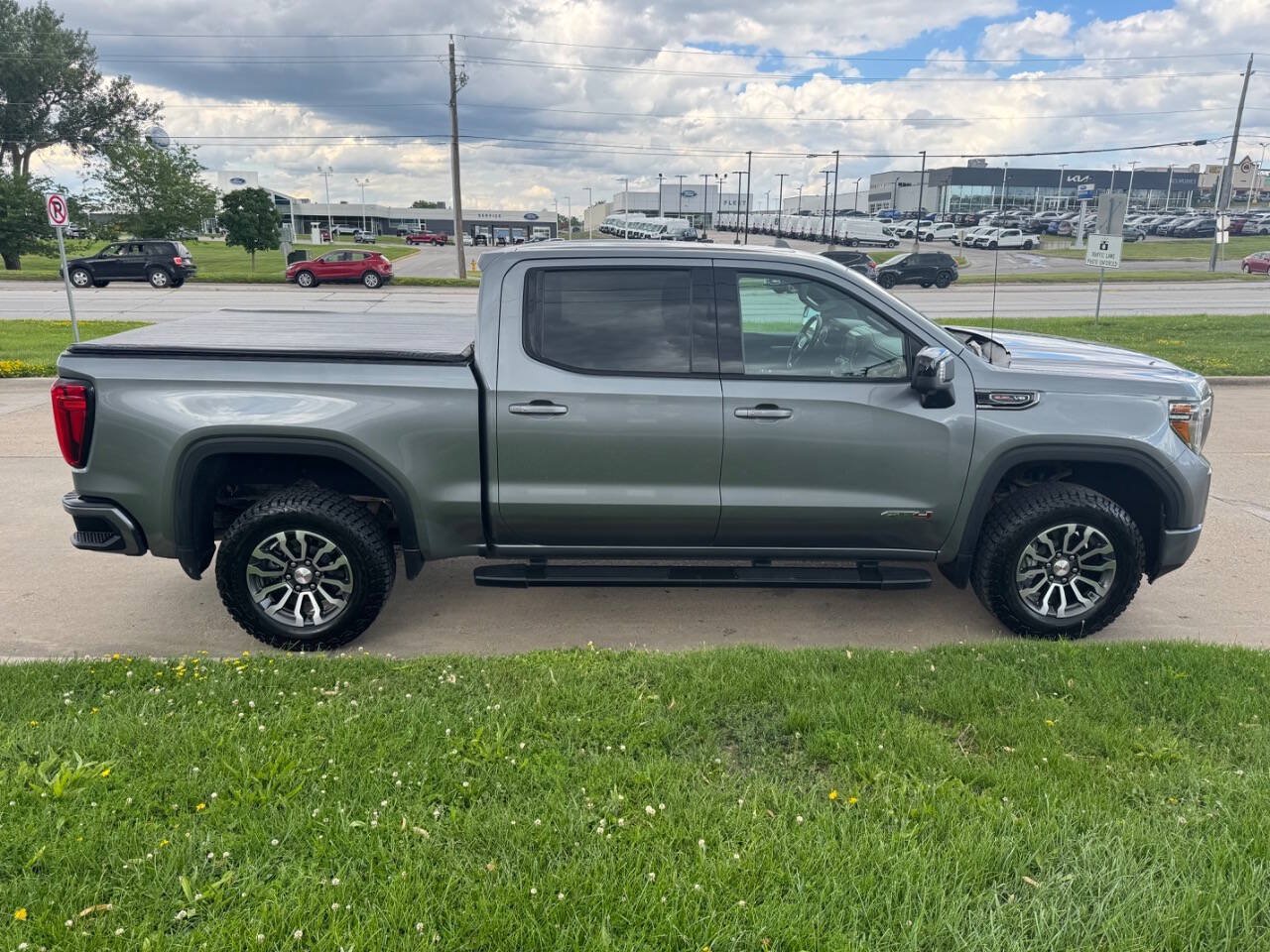 Used 2020 GMC Sierra 1500 AT4 w/ AT4 Premium Package AWD/4WD image 6