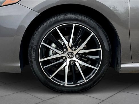Used 2023 Toyota Camry SE image 10