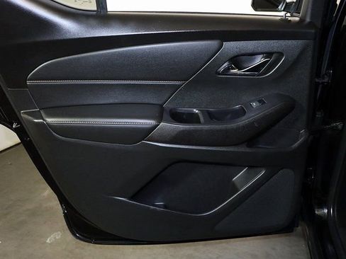 Used 2021 Chevrolet Traverse RS w/ LPO, Floor Liner Package image 29