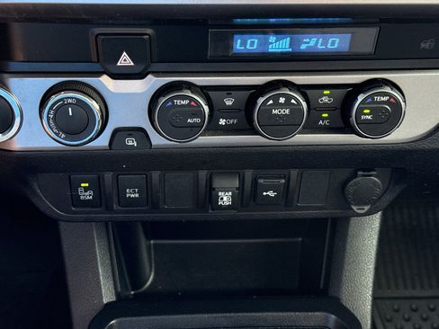 Used 2023 Toyota Tacoma SR5 w/ Technology Package AWD/4WD image 36
