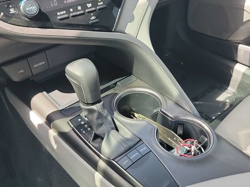 Certified 2023 Toyota Camry SE w/ Convenience Package FWD image 14