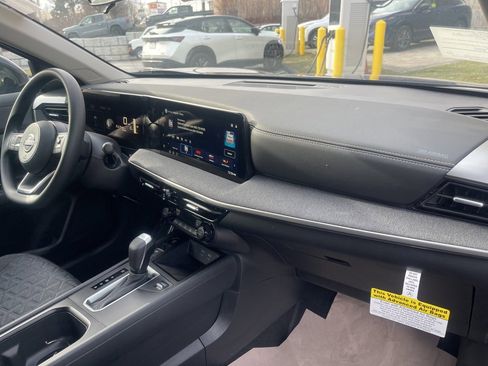 New 2026 Nissan Kicks SV w/ SV Premium Package image 13