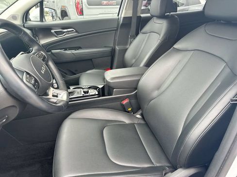 Certified 2023 Kia Sportage EX AWD/4WD image 15