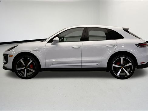 Used 2024 Porsche Macan S image 2