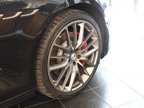 Used 2022 Maserati Ghibli Modena Q4 AWD/4WD image 47