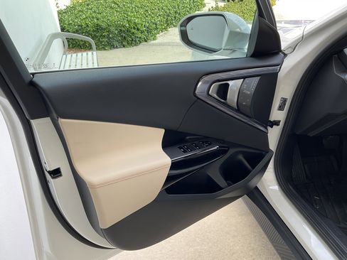 New 2026 BMW X3 xDrive30 w/ Convenience Package image 8