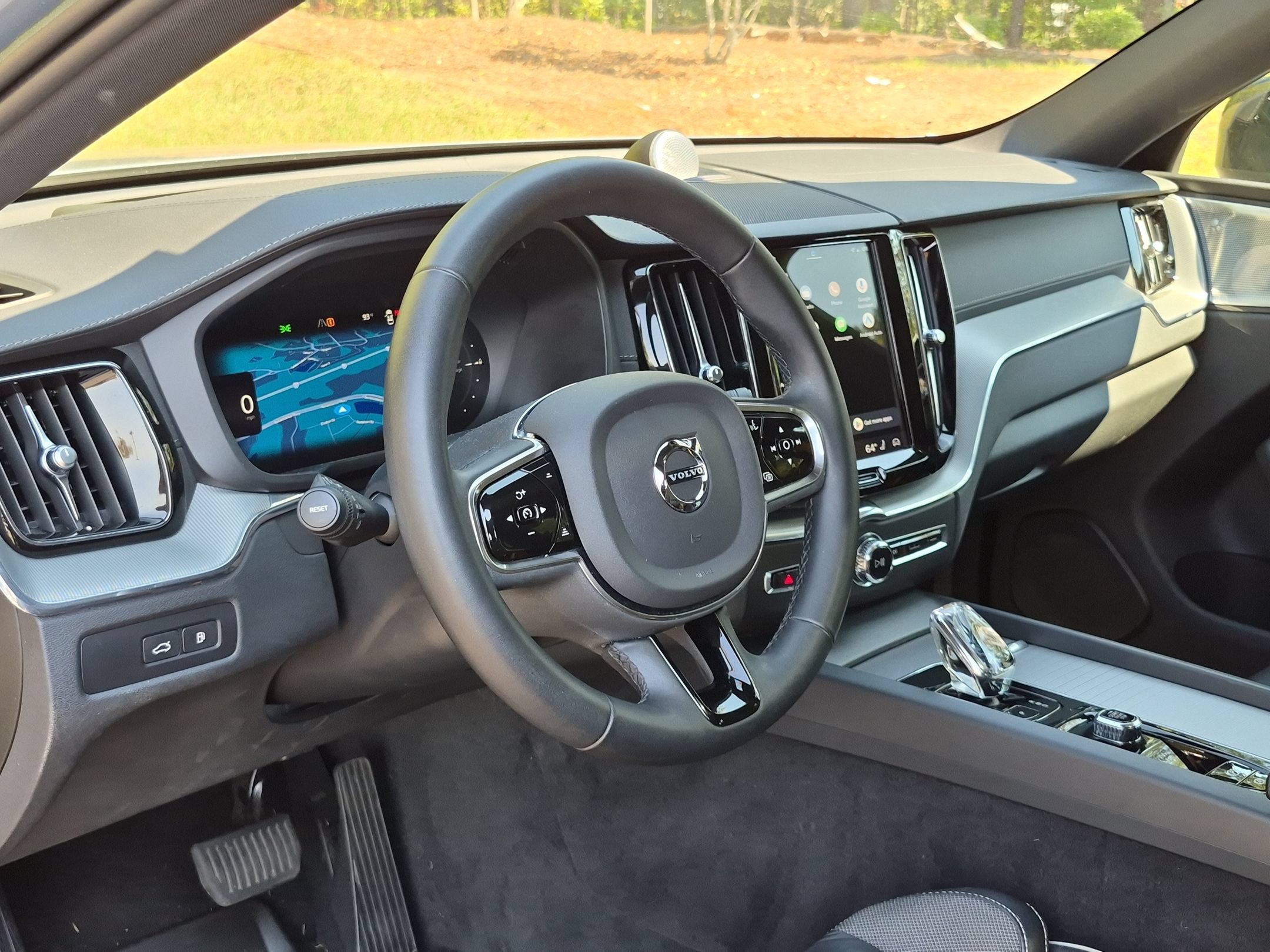 Used 2023 Volvo XC60 T8 Polestar AWD/4WD image 4
