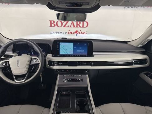 New 2025 Lincoln Aviator Premiere w/ Jet Appearance Package image 9