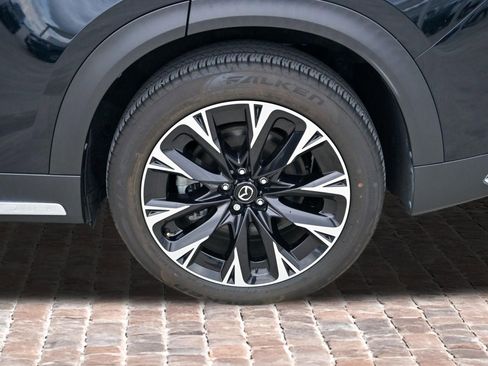 New 2024 MAZDA CX-90 Plug-In Hybrid w/ Premium Plus AWD/4WD image 39