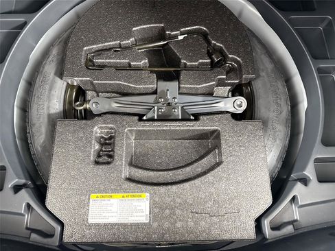 Certified 2024 Toyota Corolla Cross LE FWD image 38