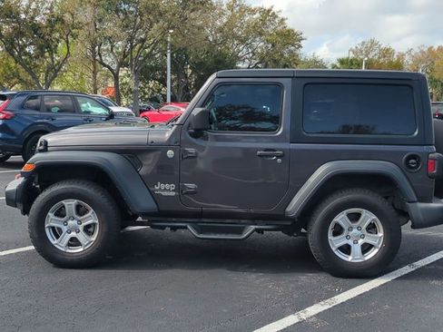 Used 2020 Jeep Wrangler Sport image 8