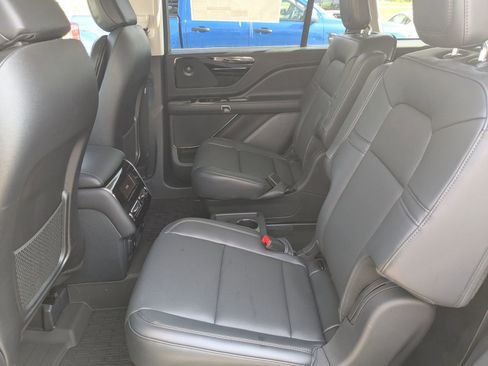 New 2025 Lincoln Aviator 2WD w/ Equipment Group 101A image 16