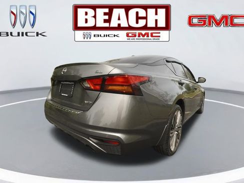 Used 2023 Nissan Altima 2.5 SL AWD/4WD image 3