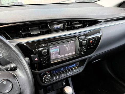 Used 2015 Toyota Corolla S w/ Body Protection Package #1 FWD image 31