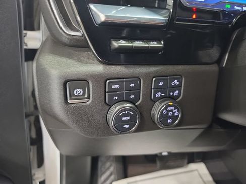 Used 2024 Chevrolet Silverado 1500 High Country w/ Technology Package AWD/4WD image 19