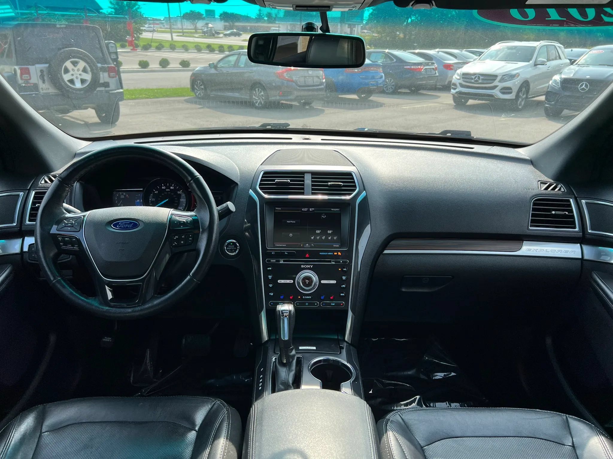 Used 2016 Ford Explorer Limited AWD/4WD image 13