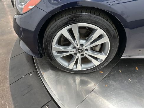 Used 2019 Mercedes-Benz C 300 Sedan image 32